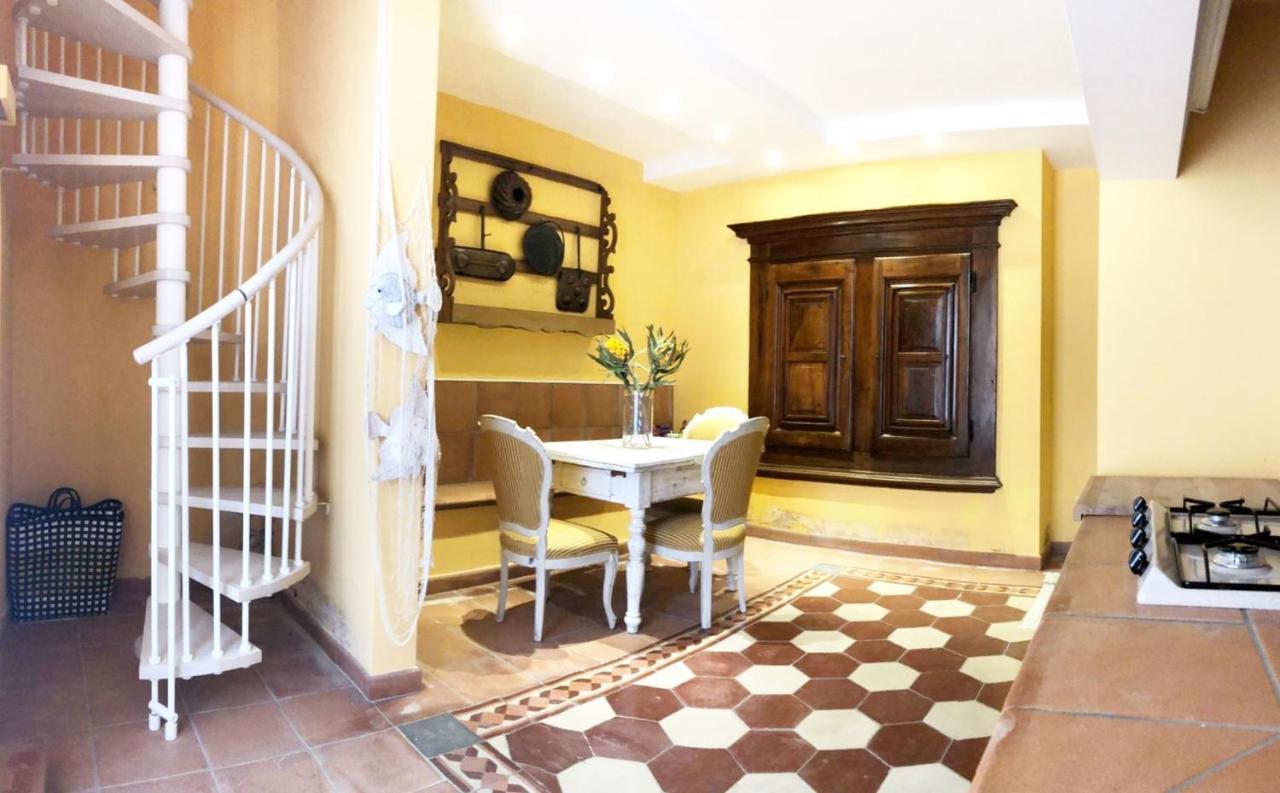 Апартаменты Luxury House Il Borgo Antico Казале-Мариттимо Экстерьер фото